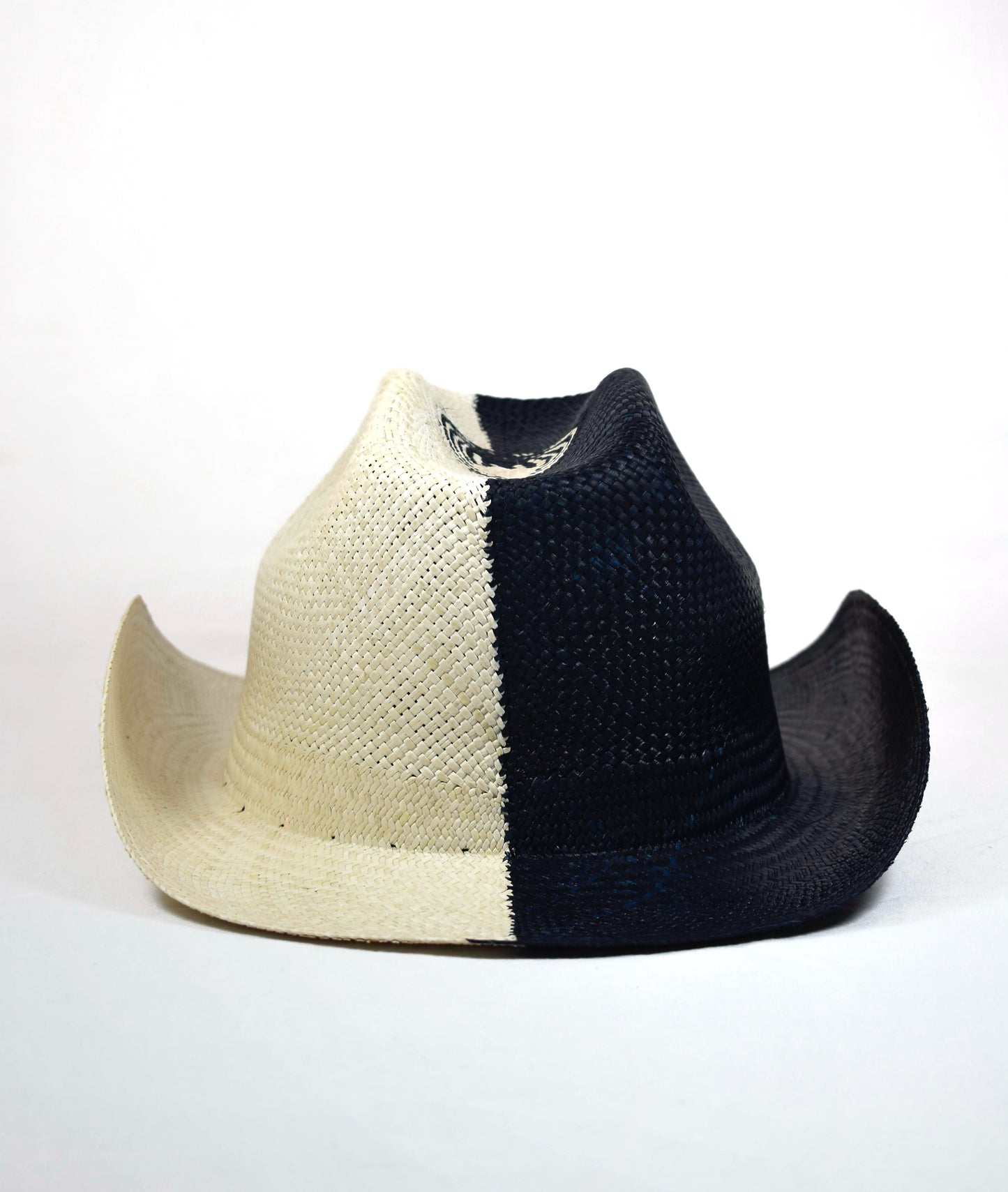 COWBOY MORA